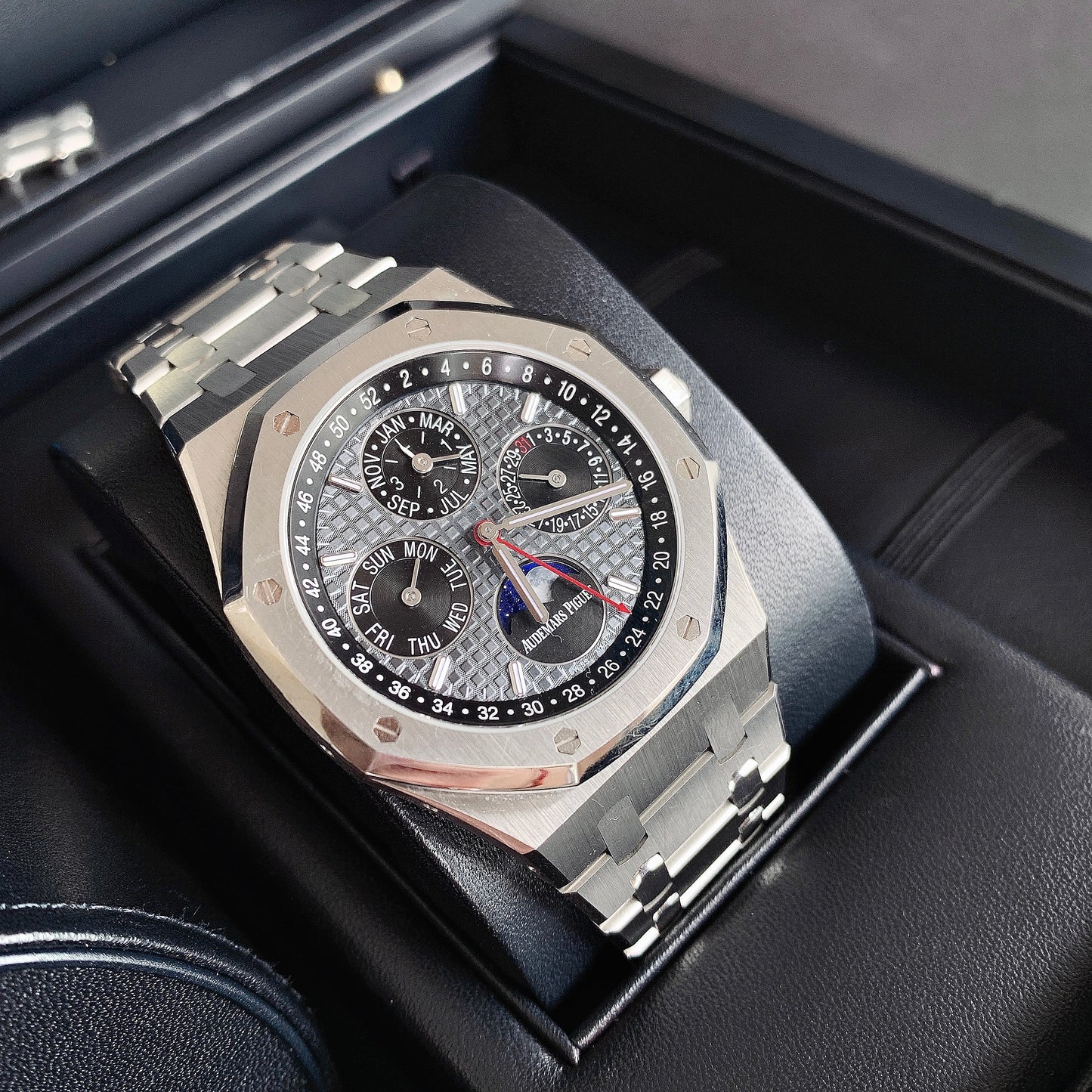 Audemars Piguet 26609TI Royal Oak