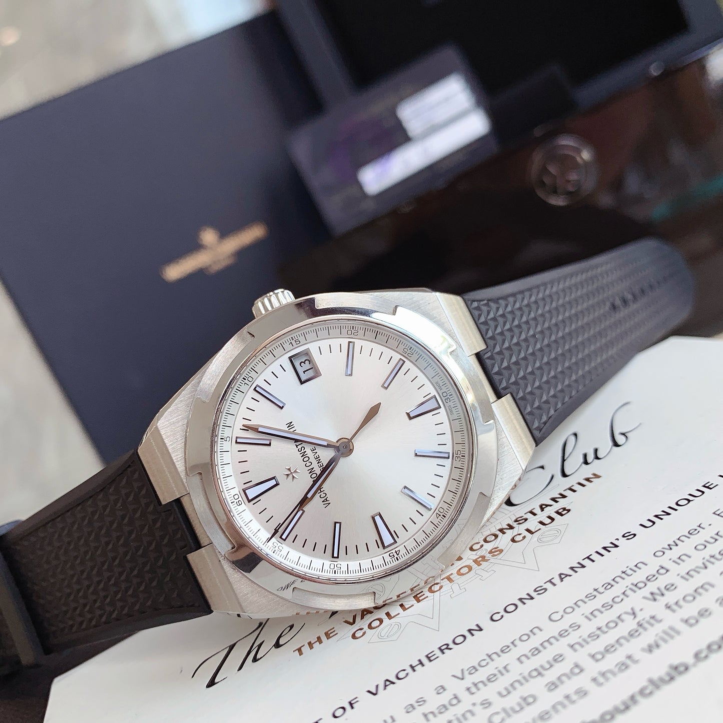 Vacheron Constantin 4500V/110A-B126 Overseas