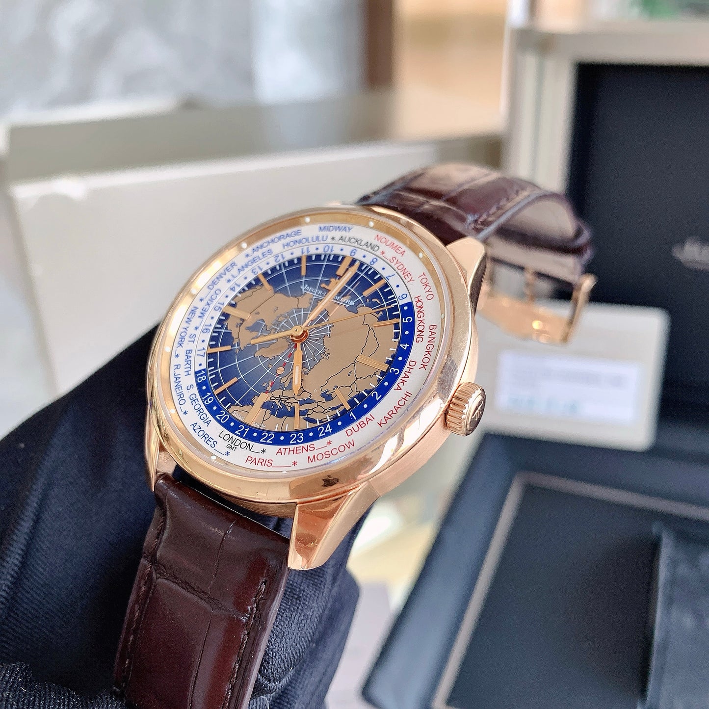 Jaeger-LeCoultre Q8102520 Geophysic Universal Time