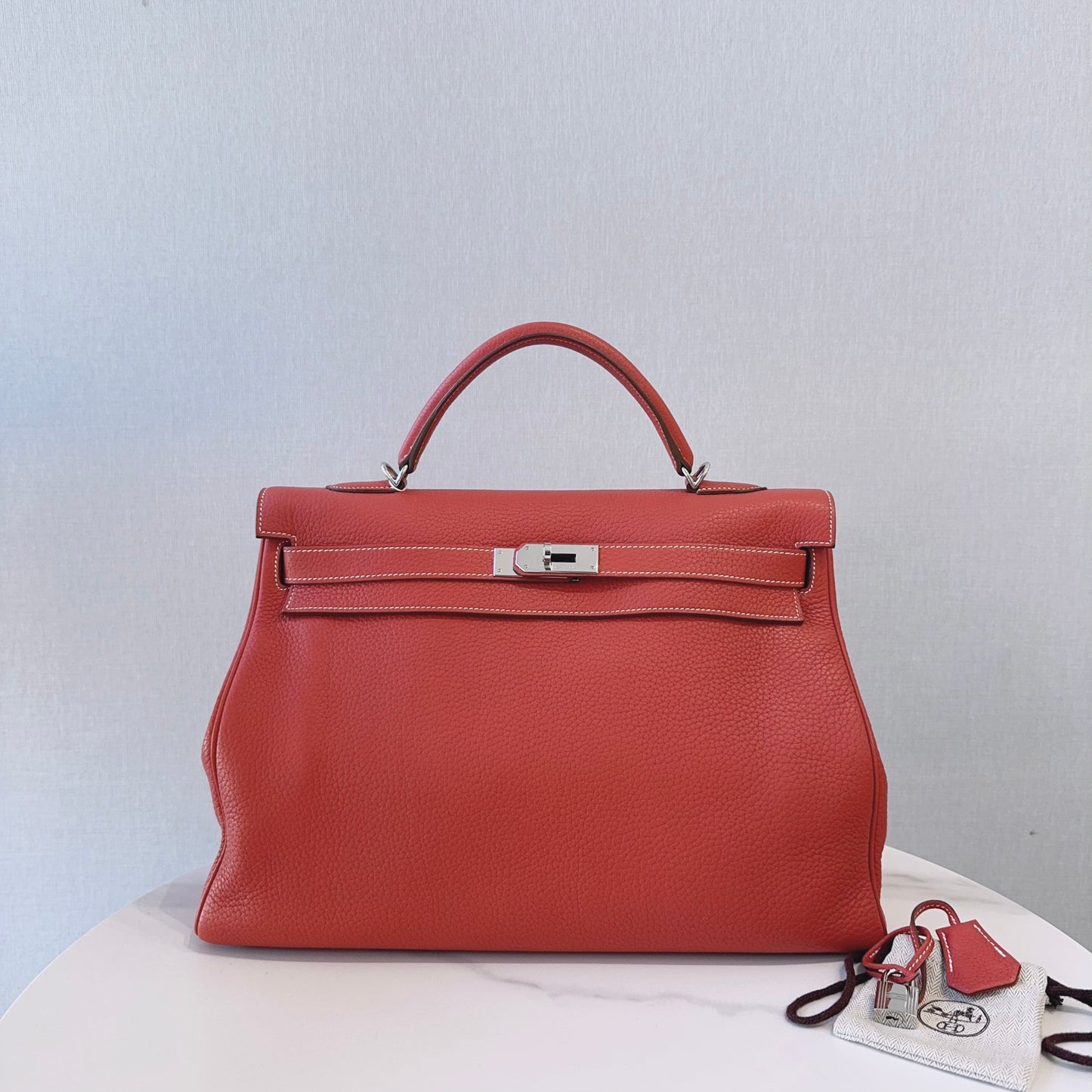 Hermès Kelly 40 Taurillon Clemence