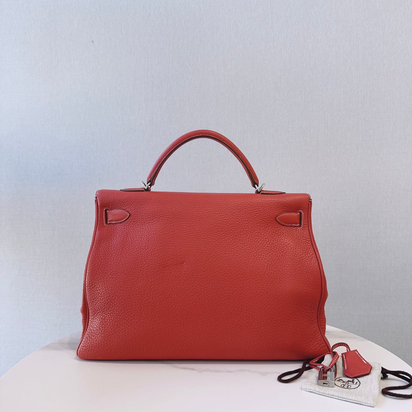 Hermès Kelly 40 Taurillon Clemence