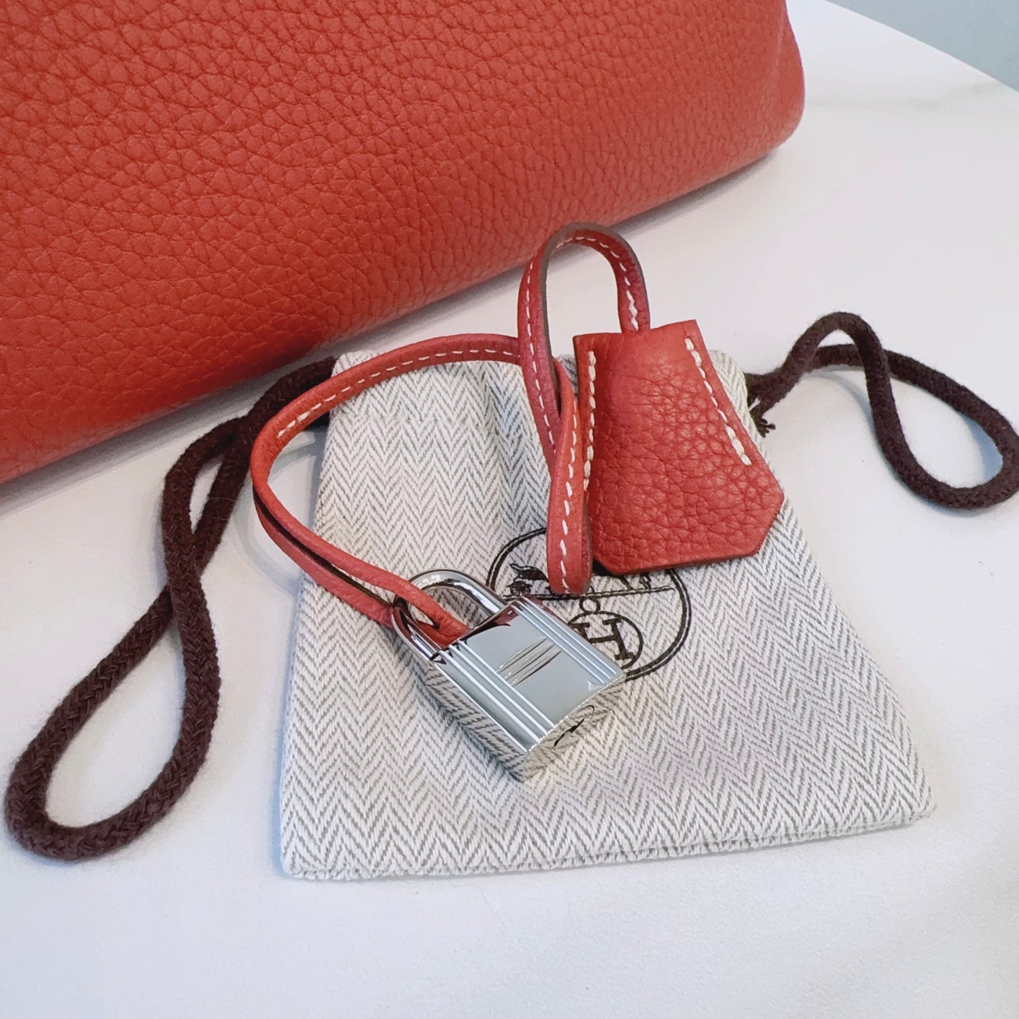 Hermès Kelly 40 Taurillon Clemence